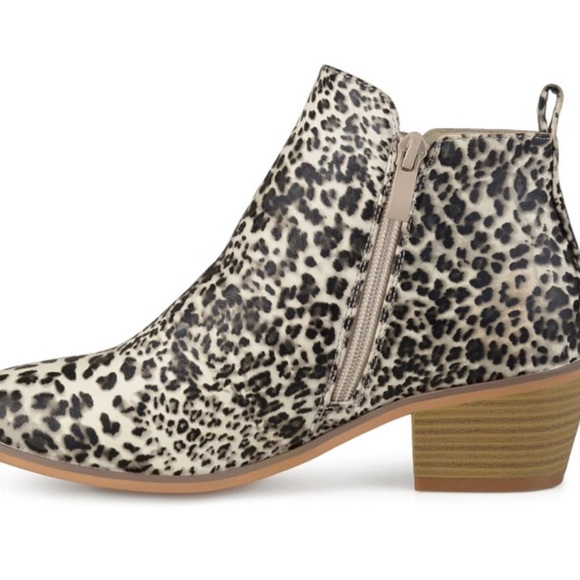 Leopard Booties Size 6.5 NWT - Picture 2 of 14